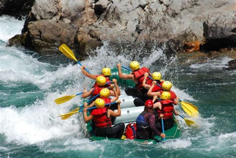 White water rafting on the River Manso